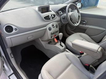 Renault Clio 1.6 VVT Initiale TomTom Auto Euro 4 5dr