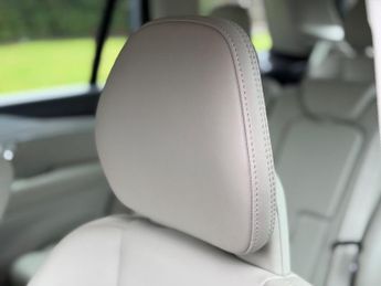 Volvo XC90 2.0 D5 PowerPulse Momentum Pro Auto 4WD Euro 6 (s/s) 5dr