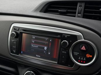 Toyota Yaris 1.33 Dual VVT-i SR Euro 5 3dr