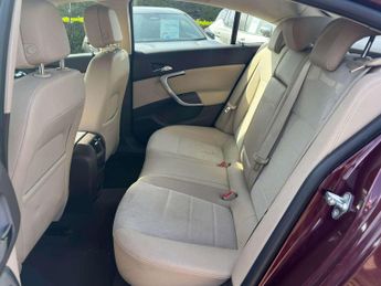 Vauxhall Insignia 2.0 CDTi SE Nav Hatchback 5dr Diesel Auto Euro 5 (160 ps)