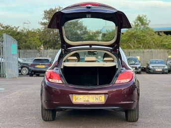 Vauxhall Insignia 2.0 CDTi SE Nav Hatchback 5dr Diesel Auto Euro 5 (160 ps)
