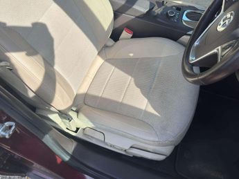 Vauxhall Insignia 2.0 CDTi SE Nav Hatchback 5dr Diesel Auto Euro 5 (160 ps)