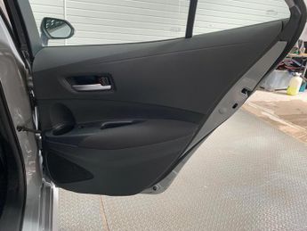 Toyota Corolla 1.8 VVT-h Icon CVT Euro 6 (s/s) 5dr