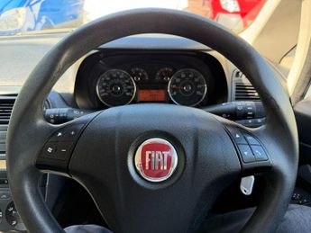 Fiat Grande Punto 1.4 Active Hatchback 5dr Petrol Manual Euro 4 (77 bhp)