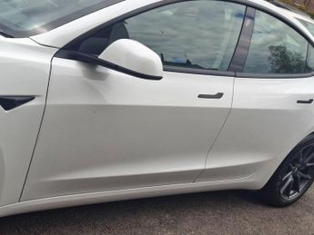 Tesla Model 3 (Dual Motor) Long Range Auto 4WDE 4dr