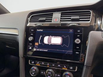 Volkswagen Golf 1.4 TSI 8.7kWh GTE Advance DSG Euro 6 (s/s) 5dr