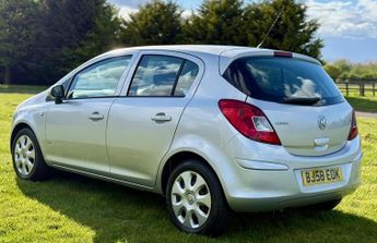 Vauxhall Corsa 1.4i 16v Club 5dr