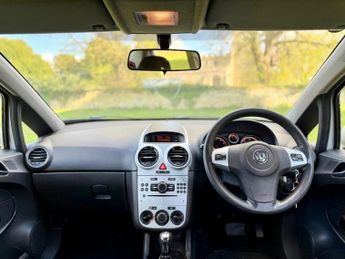 Vauxhall Corsa 1.4i 16v Club 5dr
