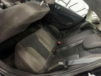 Ford Fiesta 1.0T EcoBoost Zetec Euro 5 (s/s) 5dr