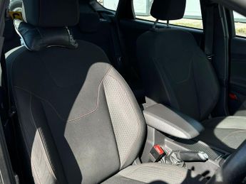 Ford Focus 1.0T EcoBoost ST-Line Auto Euro 6 (s/s) 5dr