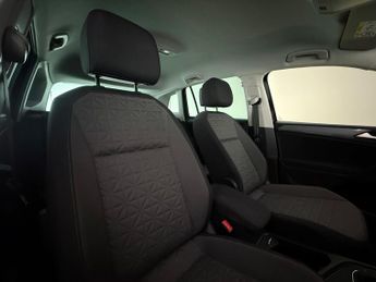 Volkswagen Tiguan 1.5 TSI Life DSG Euro 6 (s/s) 5dr