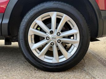 Nissan Qashqai 1.2 DIG-T Acenta Premium 2WD Euro 5 (s/s) 5dr