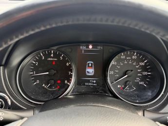 Nissan Qashqai 1.2 DIG-T Acenta Premium 2WD Euro 5 (s/s) 5dr