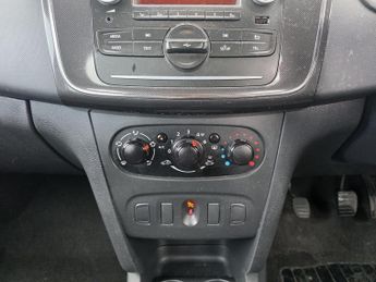 Dacia Sandero 1.0 SCe Essential Euro 6 5dr