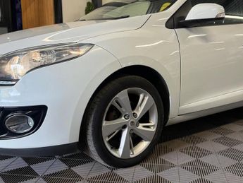 Renault Megane 1.5 dCi Dynamique TomTom Sport Tourer Euro 5 5dr