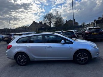 Vauxhall Astra 1.7 CDTi ecoFLEX Exclusiv Sports Tourer Euro 5 5dr