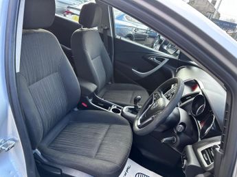 Vauxhall Astra 1.7 CDTi ecoFLEX Exclusiv Sports Tourer Euro 5 5dr