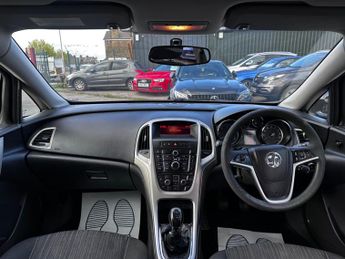Vauxhall Astra 1.7 CDTi ecoFLEX Exclusiv Sports Tourer Euro 5 5dr
