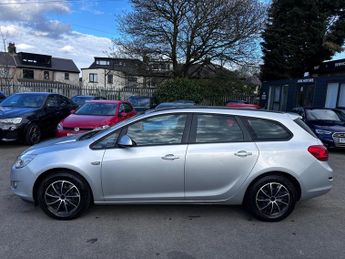 Vauxhall Astra 1.7 CDTi ecoFLEX Exclusiv Sports Tourer Euro 5 5dr