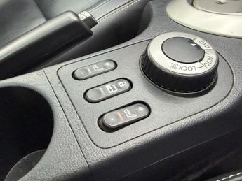 Nissan Qashqai 2.0 dCi Tekna Auto 4WD Euro 5 5dr (AVM)