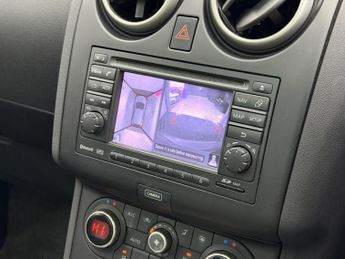 Nissan Qashqai 2.0 dCi Tekna Auto 4WD Euro 5 5dr (AVM)