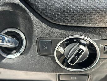 Mercedes-Benz A Class 1.5 A180d SE 7G-DCT Euro 6 (s/s) 5dr