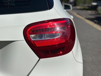 Mercedes-Benz A Class 1.5 A180d SE 7G-DCT Euro 6 (s/s) 5dr