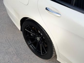 Mercedes-Benz S Class 3.0 S350d V6 AMG Line (Executive, Premium) Saloon 4dr Diesel G-T