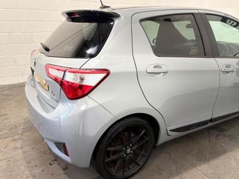 Toyota Yaris 1.5 VVT-h GR SPORT E-CVT Euro 6 (s/s) 5dr