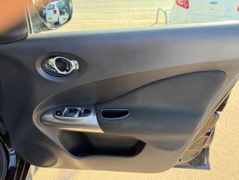 Nissan Juke 1.6 Acenta CVT Euro 5 5dr