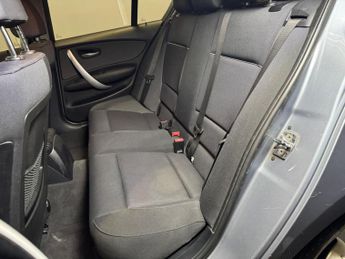 BMW 1 Series 2.0 120d SE Steptronic Euro 4 5dr