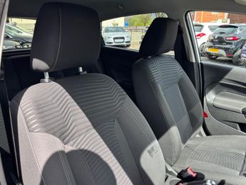 Ford Fiesta 1.0T EcoBoost Zetec Powershift Euro 5 5dr