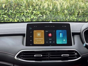 MG MG HS 1.5 T-GDI 16.6kWh Trophy SUV 5dr Petrol Plug-in Hybrid Auto Euro