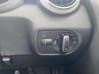 Audi A1 1.4 TFSI S line Sportback 5dr Petrol S Tronic Euro 5 (185 ps)