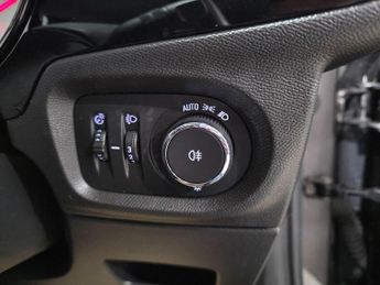 Vauxhall Corsa 1.2 Turbo SE Premium Auto Euro 6 (s/s) 5dr