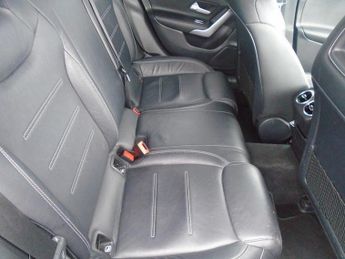 Mercedes-Benz CLA 1.3 CLA200 AMG Line Coupe 7G-DCT Euro 6 (s/s) 4dr