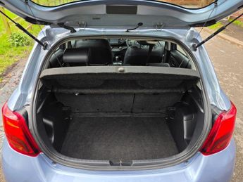 Toyota Yaris 1.5 VVT-h Excel E-CVT Euro 6 5dr (15in Alloy)
