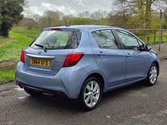 Toyota Yaris 1.5 VVT-h Excel E-CVT Euro 6 5dr (15in Alloy)