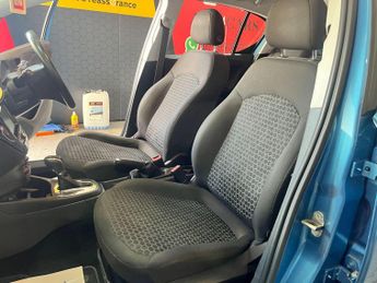 Vauxhall Corsa 1.4i ecoTEC Design Hatchback 5dr Petrol Auto Euro 6 (90 ps)