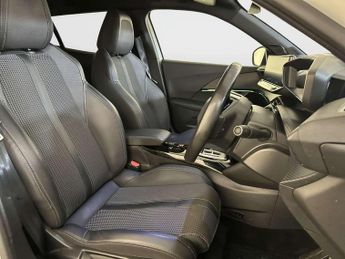 Peugeot E-2008 50kWh GT SUV 5dr Electric Auto (136 ps)