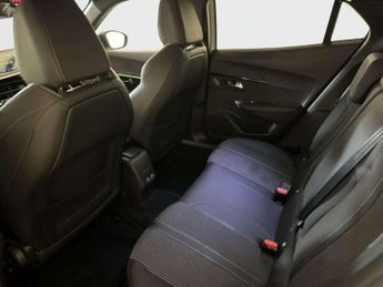 Peugeot E-2008 50kWh GT SUV 5dr Electric Auto (136 ps)