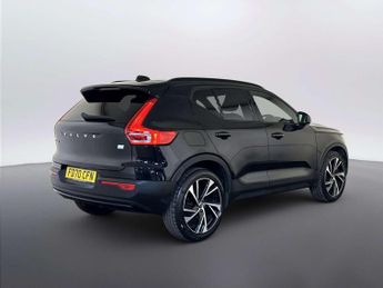 Volvo XC40 1.5h T5 Twin Engine Recharge 10.7kWh R-Design Pro SUV 5dr Petrol