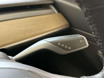 Tesla Model 3 Standard Range Plus Saloon 4dr Electric Auto RWD (241 bhp)