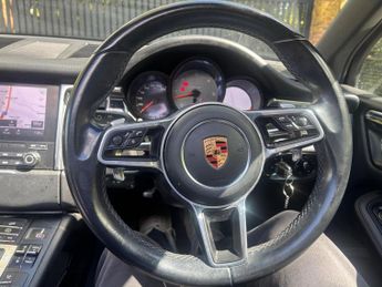 Porsche Macan 3.0 TD V6 S PDK 4WD Euro 6 (s/s) 5dr