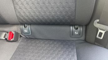 Toyota Yaris 1.5 VVT-h Design E-CVT Euro 6 (s/s) 5dr