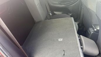 Toyota Yaris 1.5 VVT-h Design E-CVT Euro 6 (s/s) 5dr