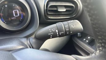 Toyota Yaris 1.5 VVT-h Design E-CVT Euro 6 (s/s) 5dr