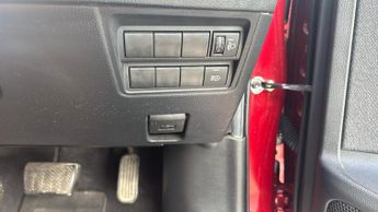 Toyota Yaris 1.5 VVT-h Design E-CVT Euro 6 (s/s) 5dr