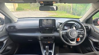 Toyota Yaris 1.5 VVT-h Design E-CVT Euro 6 (s/s) 5dr