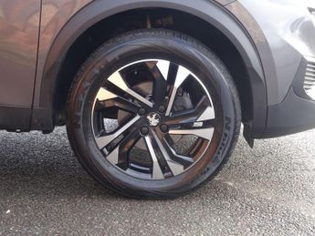 Peugeot 2008 1.2 PureTech Allure Premium + EAT Euro 6 (s/s) 5dr